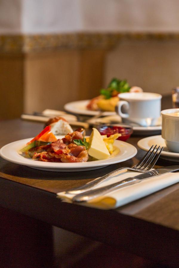 Wirtshaus & Hotel Goldener Greif Edelsfeld Εξωτερικό φωτογραφία
