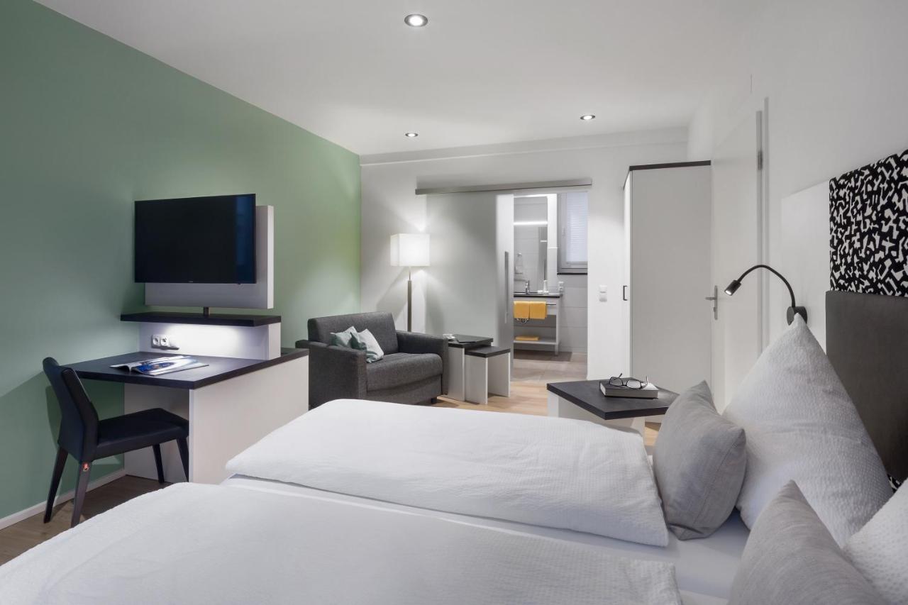 Wirtshaus & Hotel Goldener Greif Edelsfeld Εξωτερικό φωτογραφία