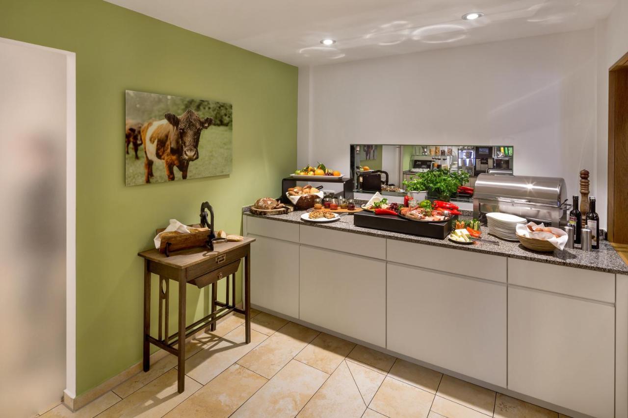 Wirtshaus & Hotel Goldener Greif Edelsfeld Εξωτερικό φωτογραφία