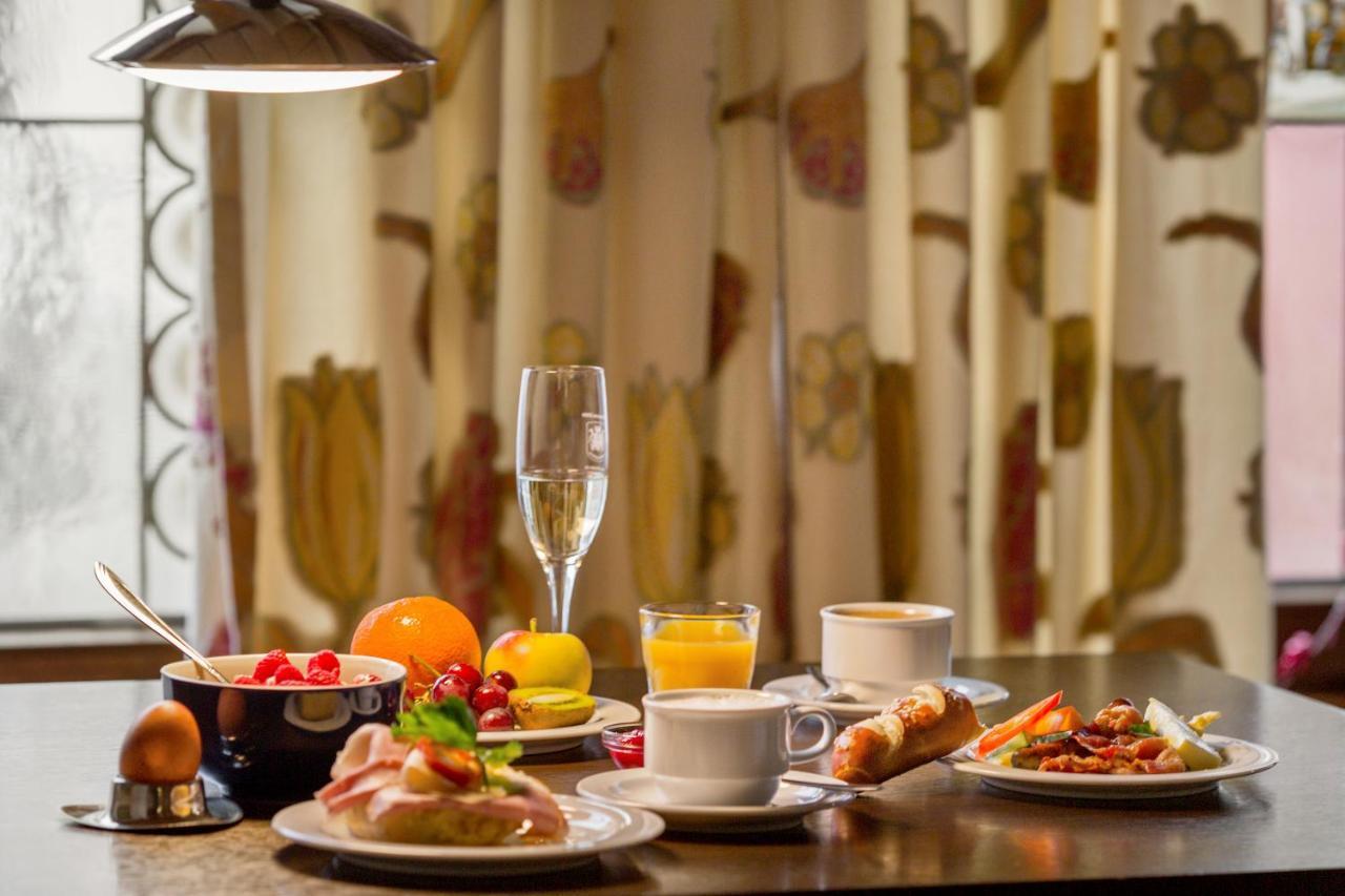 Wirtshaus & Hotel Goldener Greif Edelsfeld Εξωτερικό φωτογραφία
