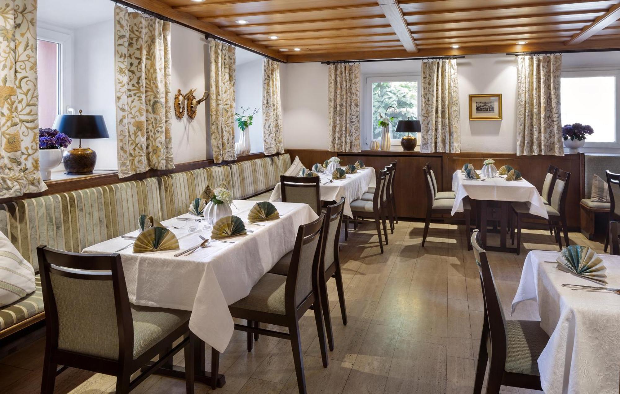 Wirtshaus & Hotel Goldener Greif Edelsfeld Εξωτερικό φωτογραφία
